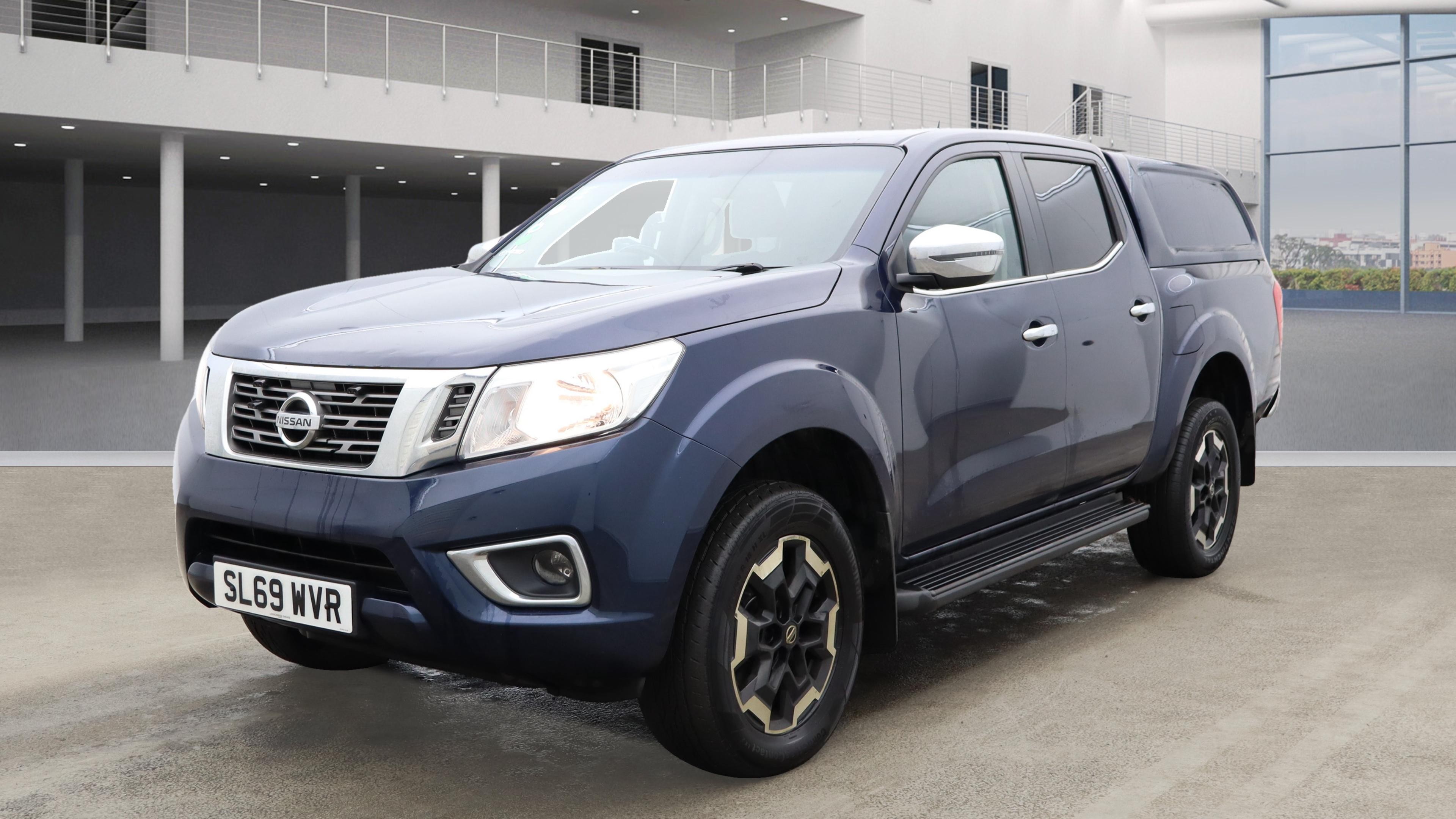 NISSAN Navara